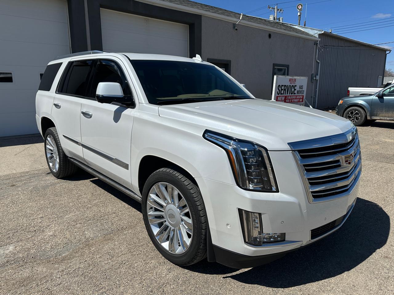 Cadillac Escalade Platinum 4WD 2018