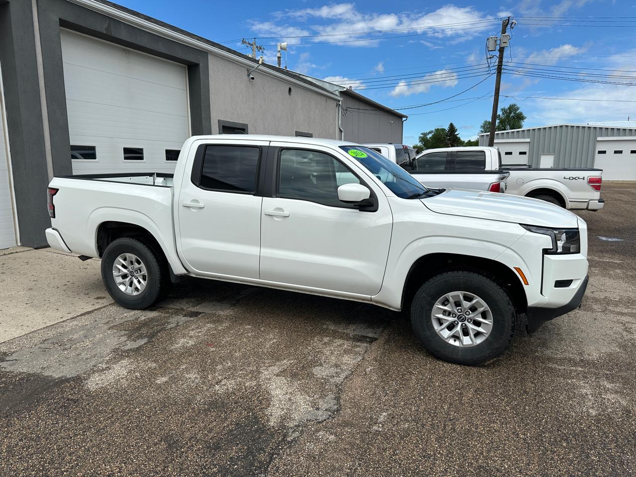 2024 Nissan Frontier S Crew Cab 4WD