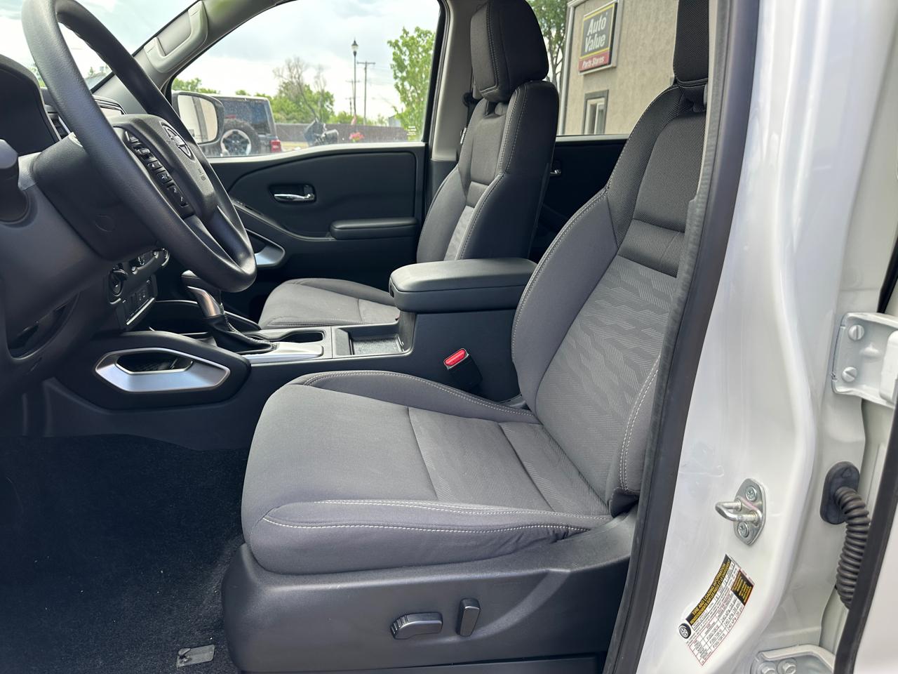 Nissan Frontier S Crew Cab 4WD 2024