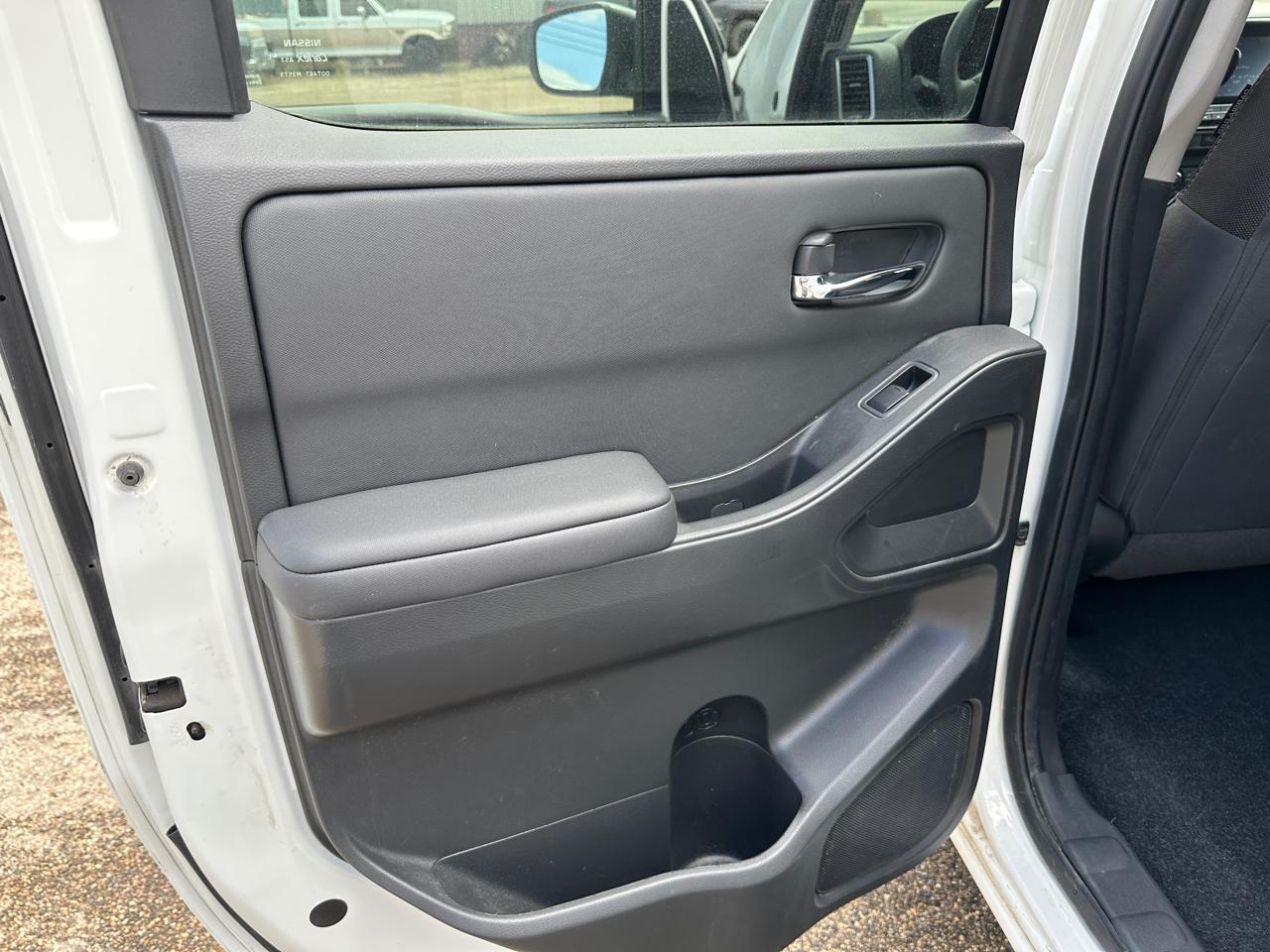 Nissan Frontier S Crew Cab 4WD 2024
