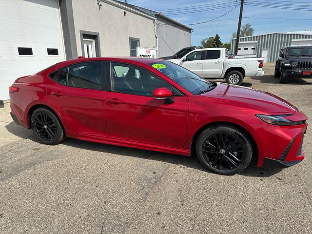 2026 Toyota Camry SE AWD