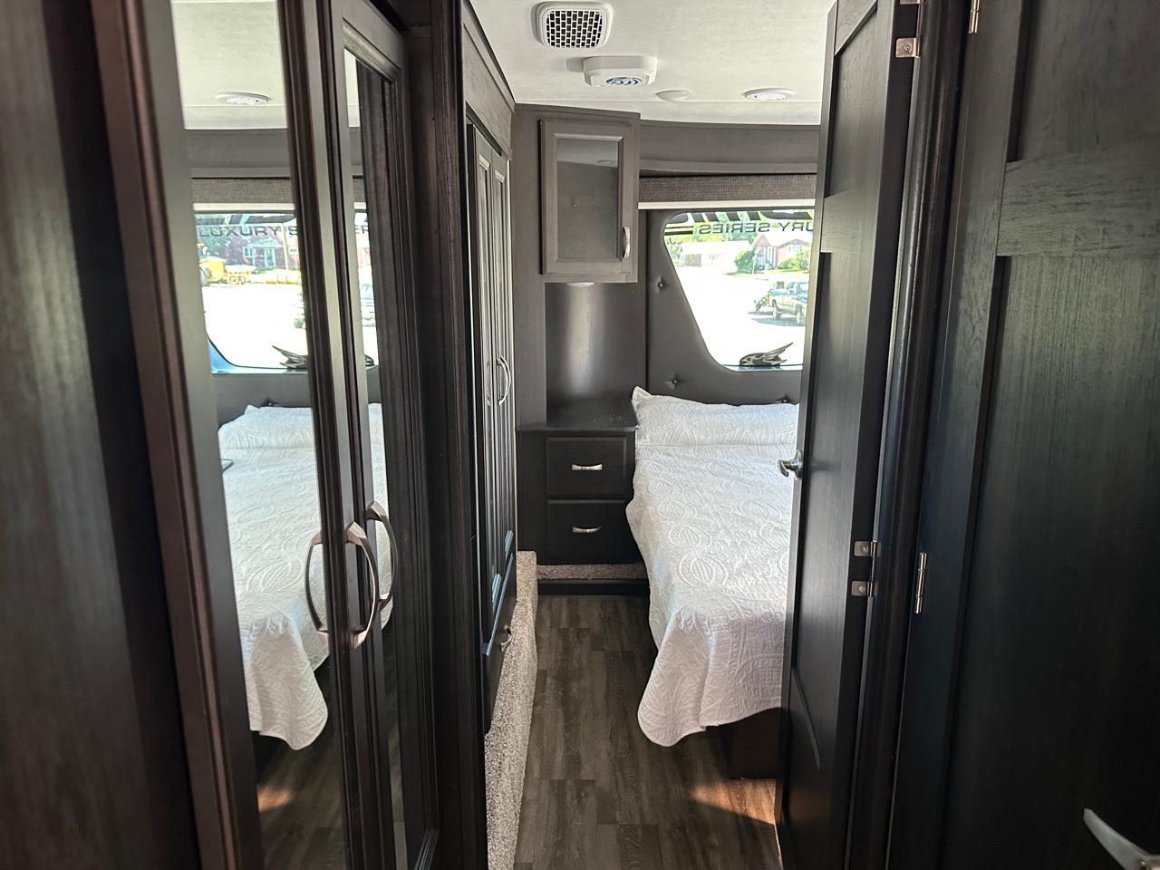 Jayco Seismic  2023