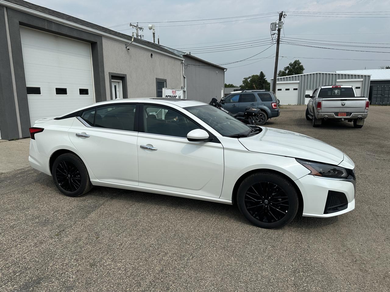 2025 Nissan Altima 2.5 SV AWD