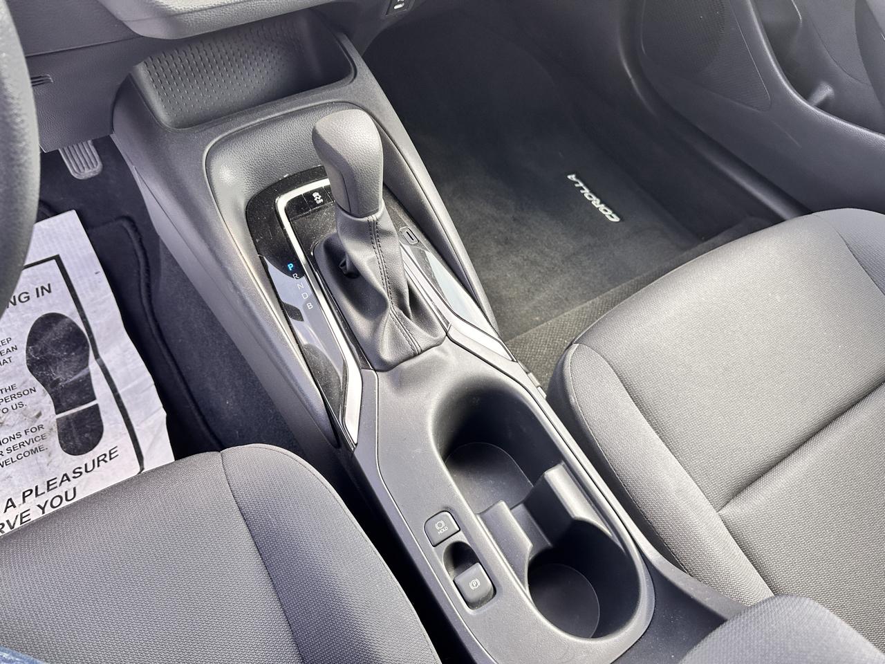 Toyota Corolla LE 2025