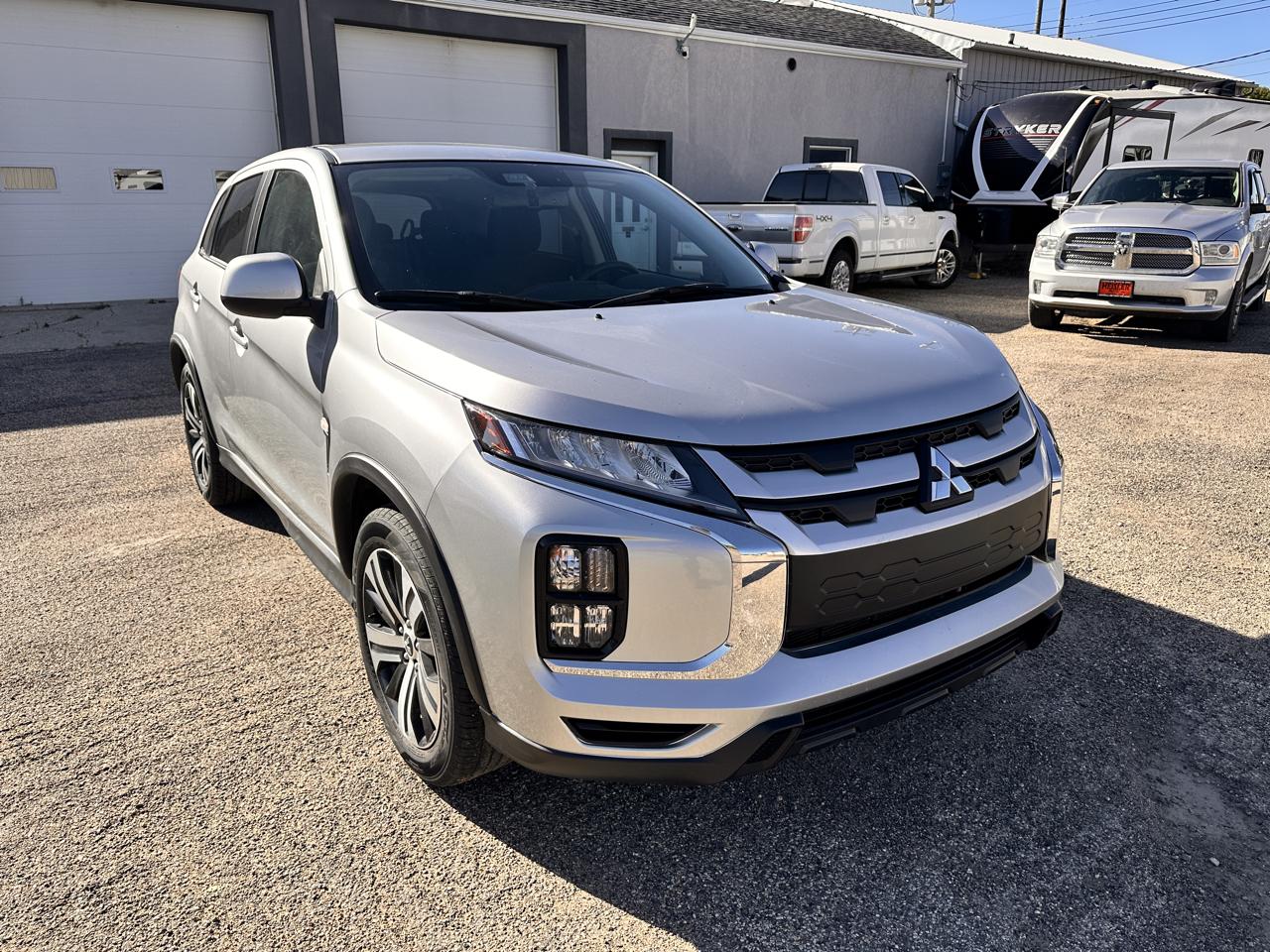 Mitsubishi Outlander Sport 2.0 ES 4WD 2025