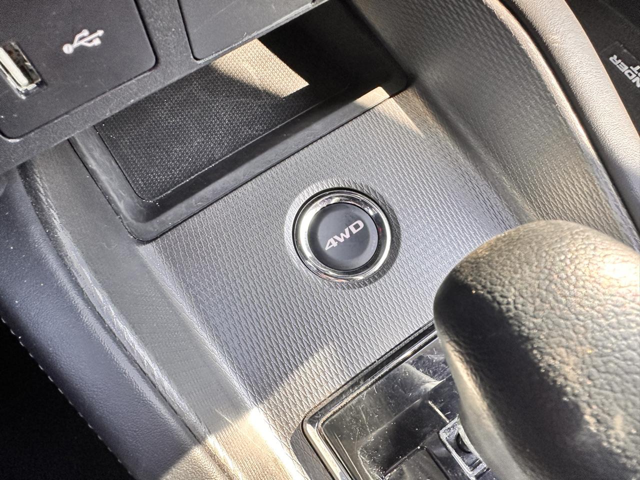 Mitsubishi Outlander Sport 2.0 ES 4WD 2025