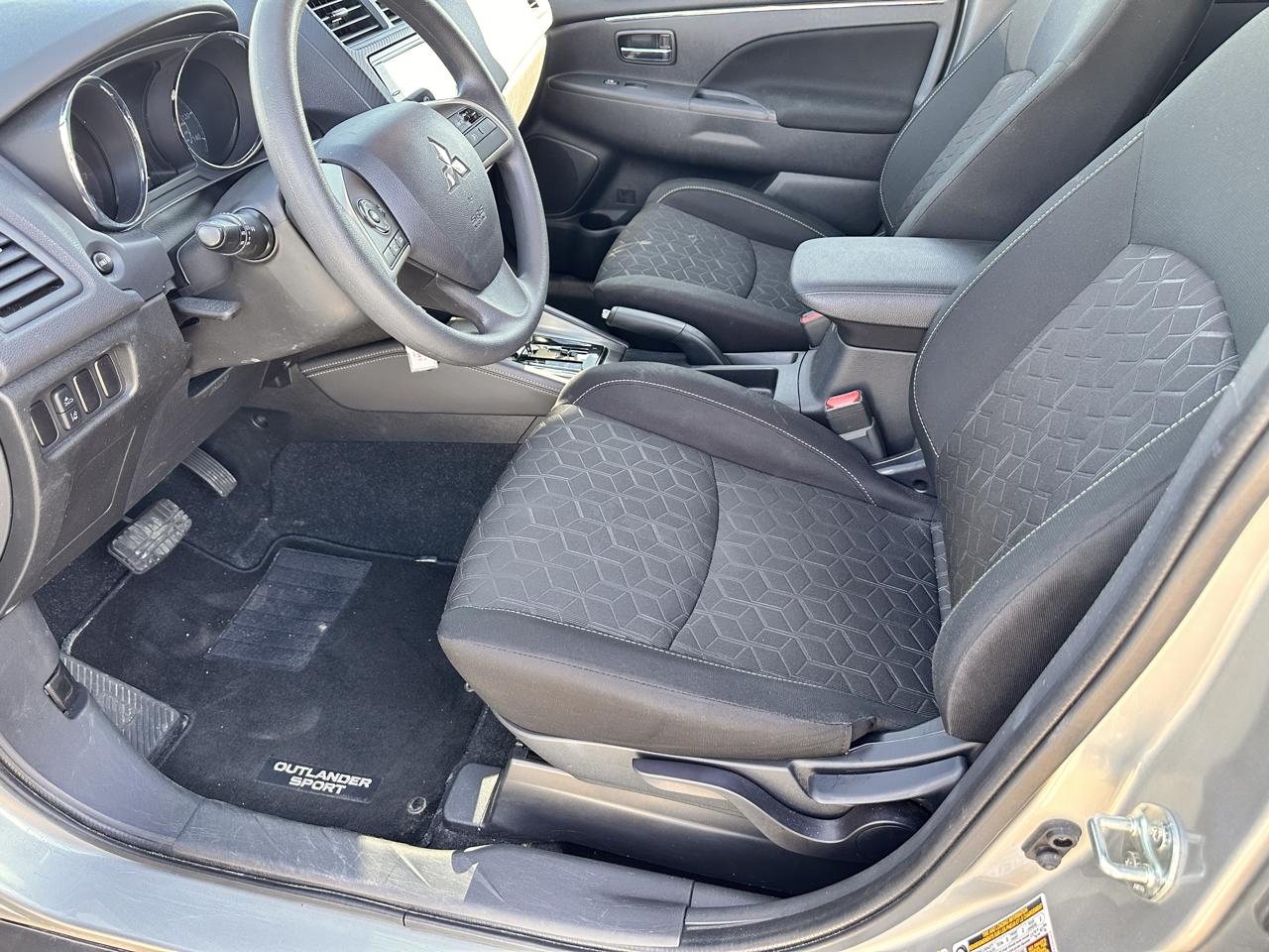 Mitsubishi Outlander Sport 2.0 ES 4WD 2025