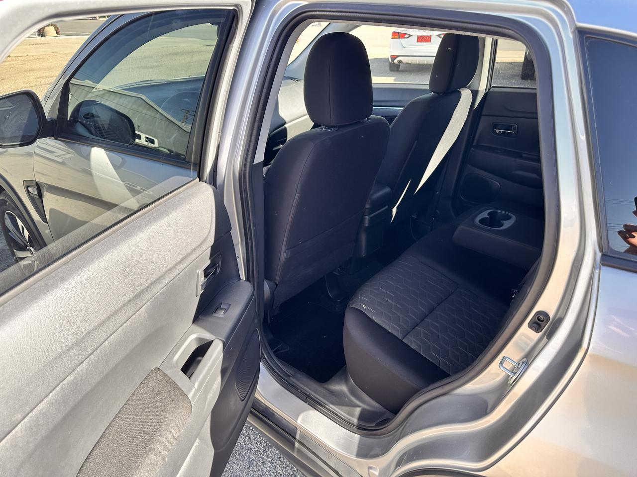 Mitsubishi Outlander Sport 2.0 ES 4WD 2025