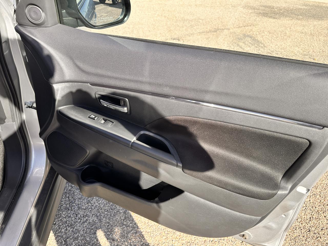 Mitsubishi Outlander Sport 2.0 ES 4WD 2025