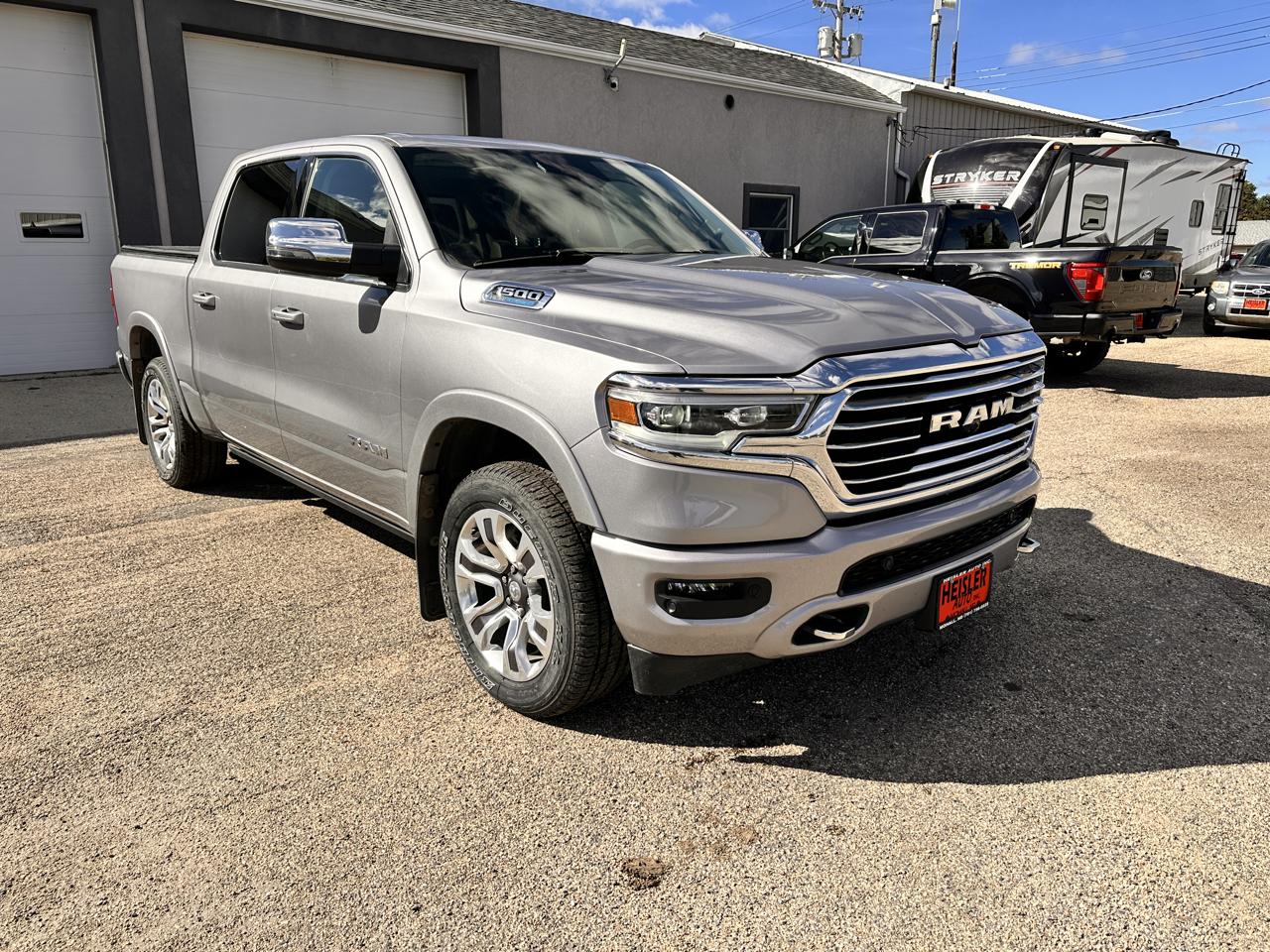 RAM 1500 4WD Crew Cab 149" Laramie Longhorn Edition 2024