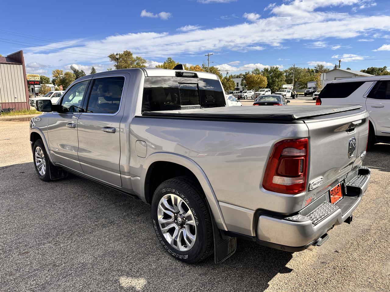 RAM 1500 4WD Crew Cab 149" Laramie Longhorn Edition 2024