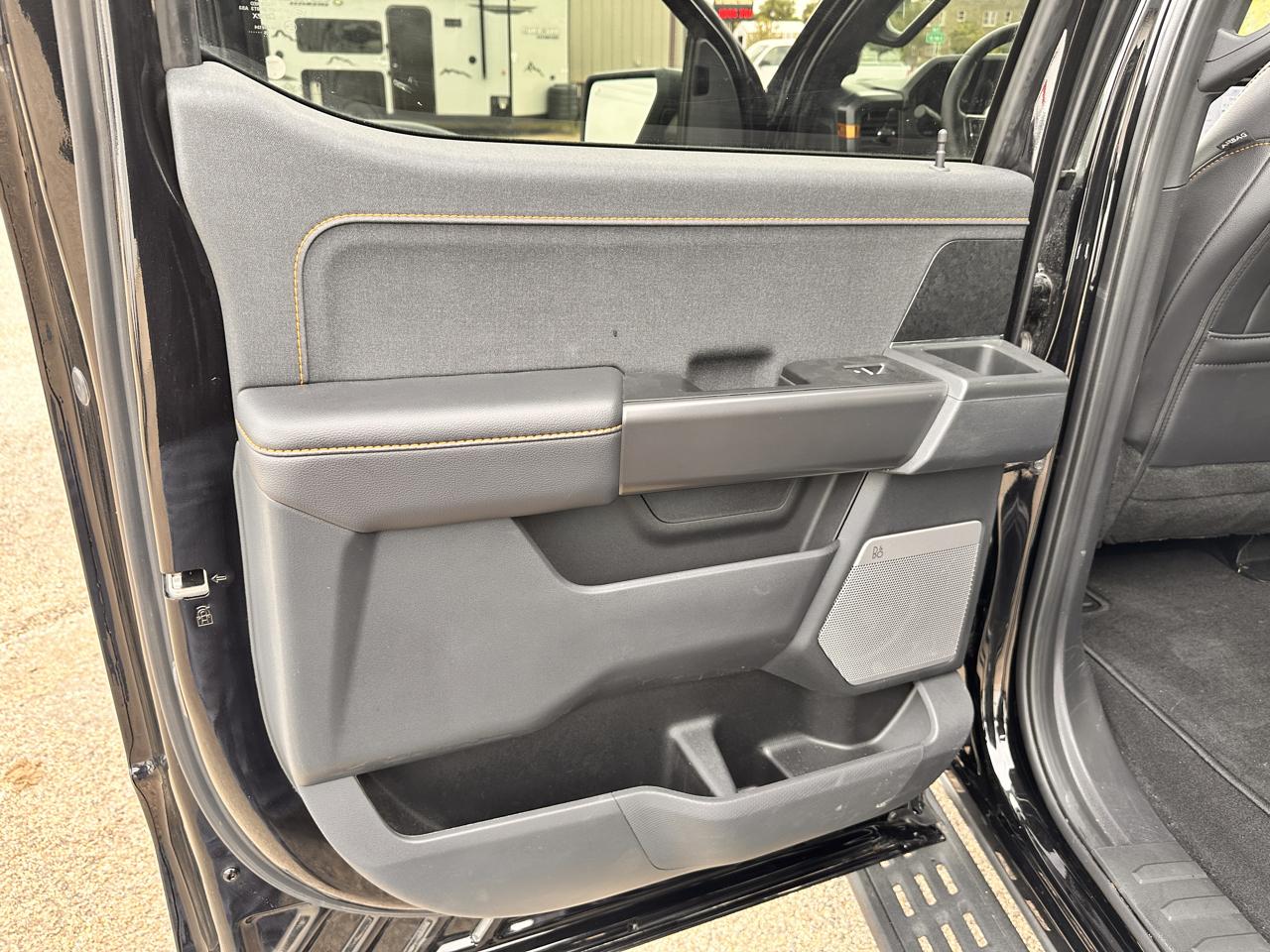 Ford F-150 Tremor 4WD SuperCrew 5.5' Box 2025