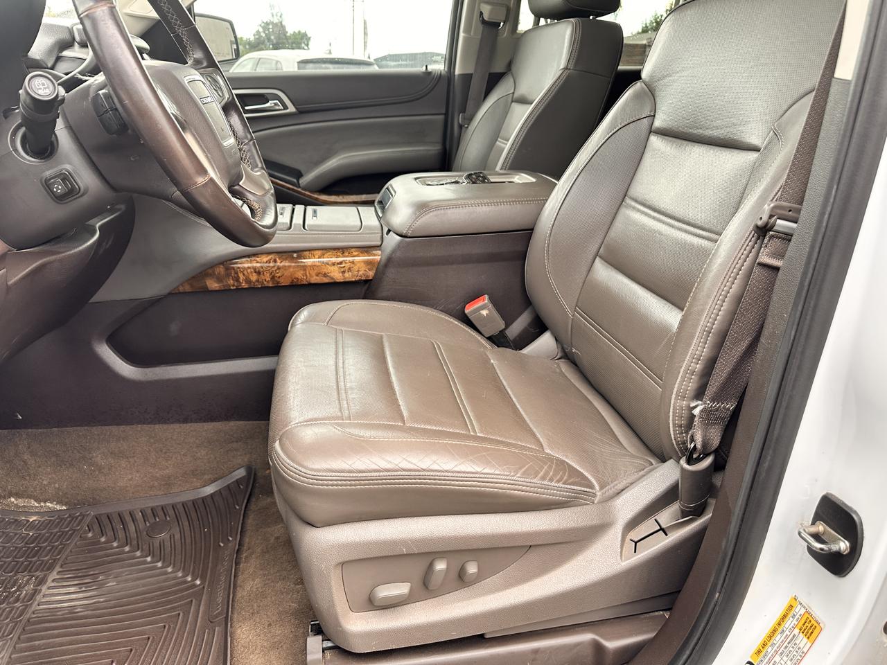 GMC Yukon Denali 4WD 2015