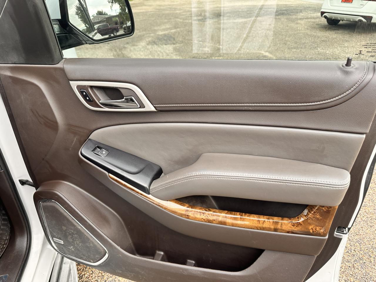 GMC Yukon Denali 4WD 2015