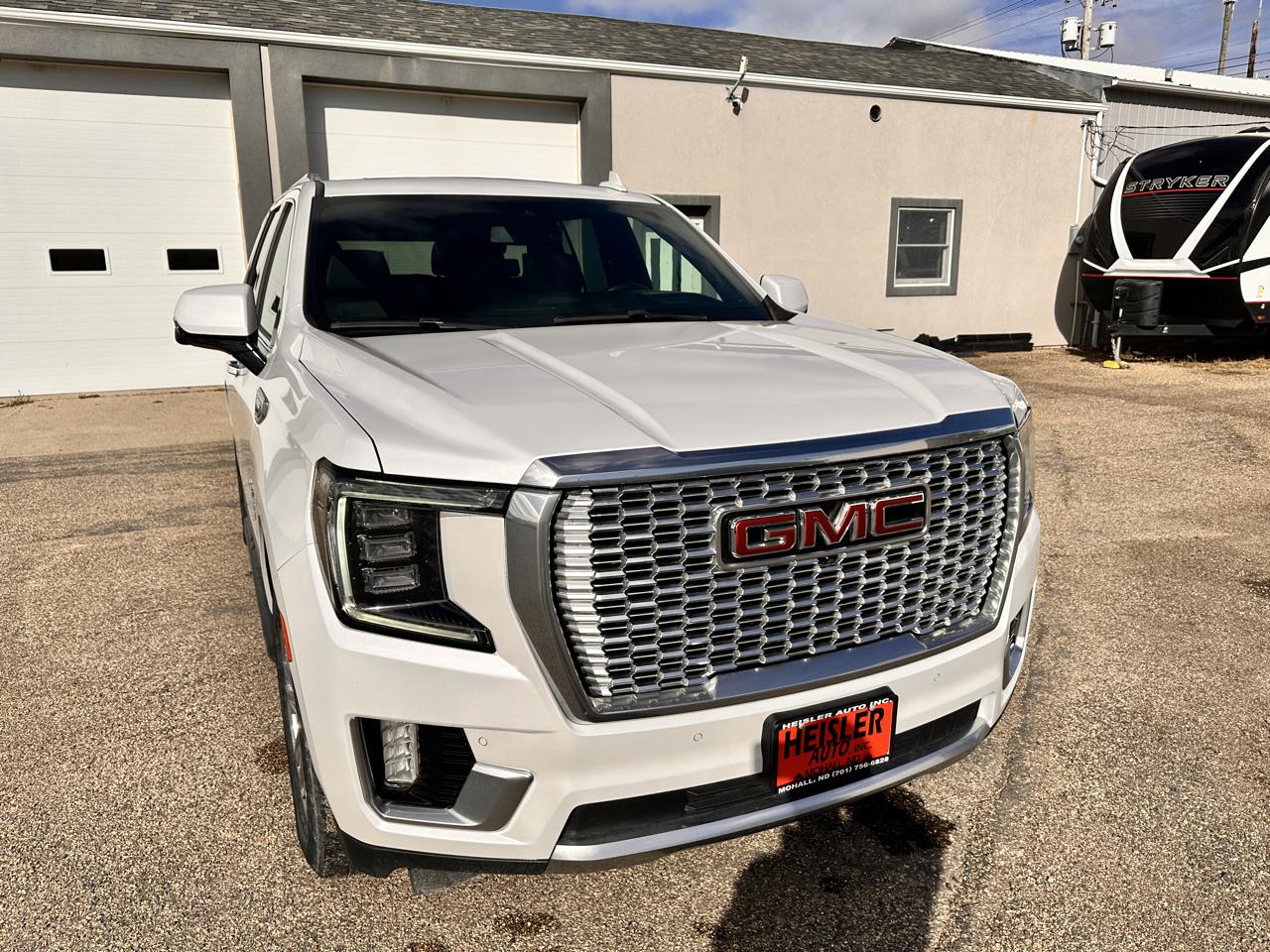 GMC Yukon Denali 4WD 2023