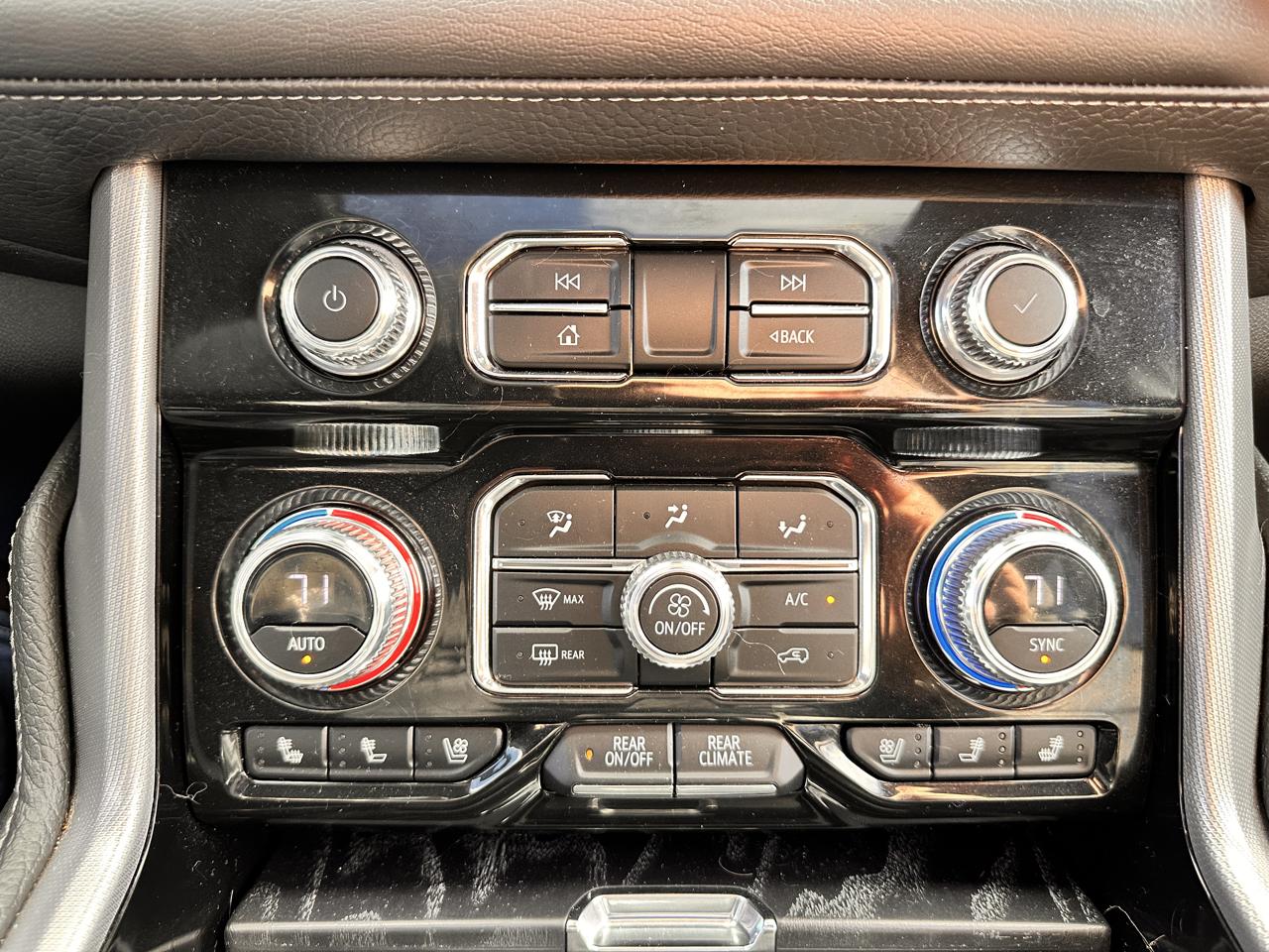 GMC Yukon Denali 4WD 2023