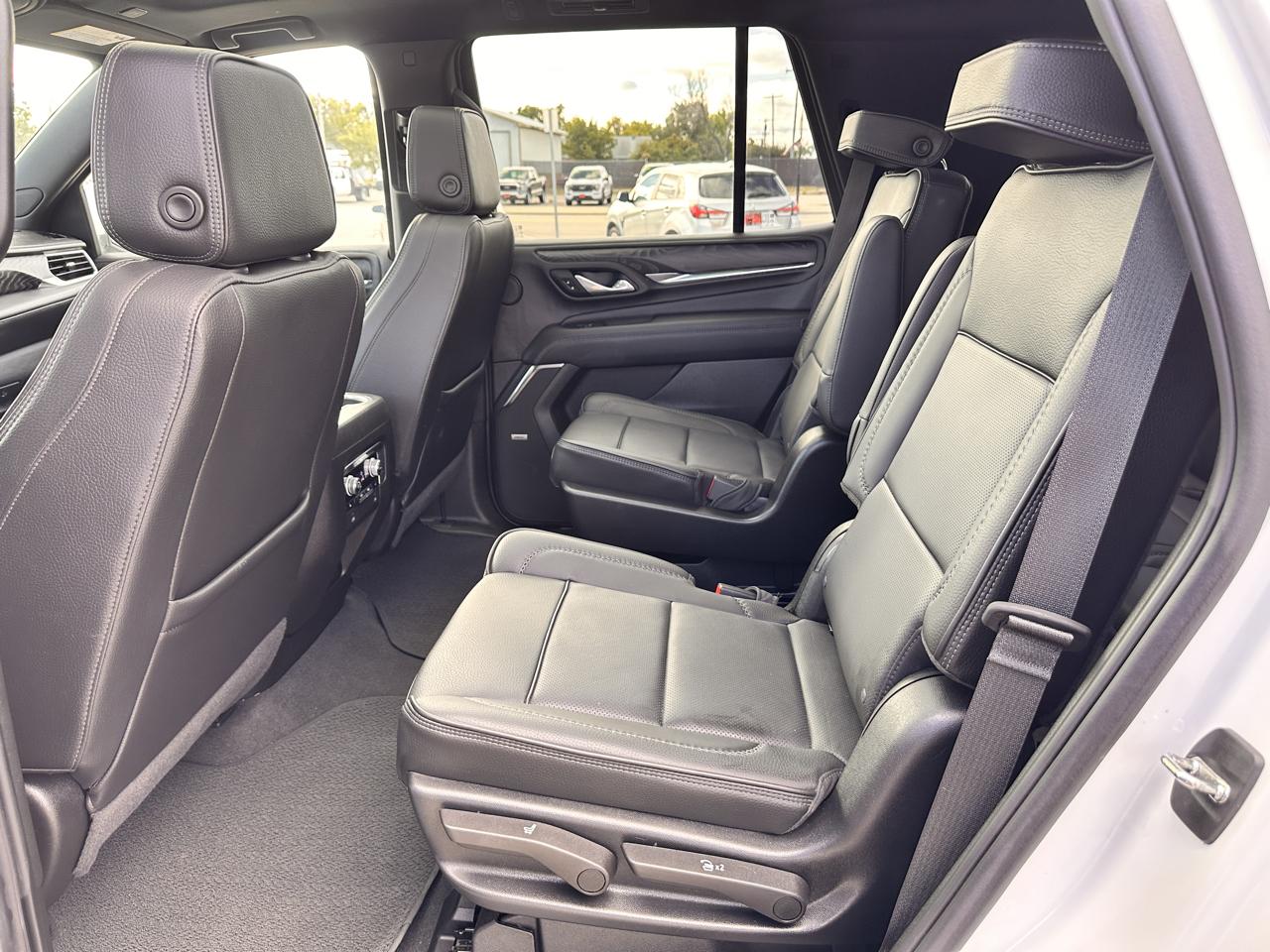 GMC Yukon Denali 4WD 2023
