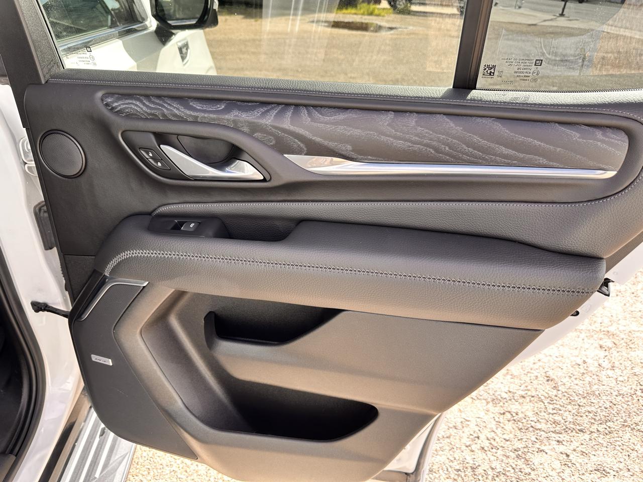 GMC Yukon Denali 4WD 2023