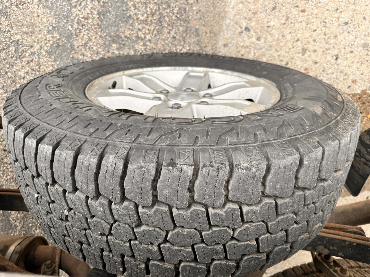 GMC Sierra 1500 4WD Crew Cab 147" SLE 2012