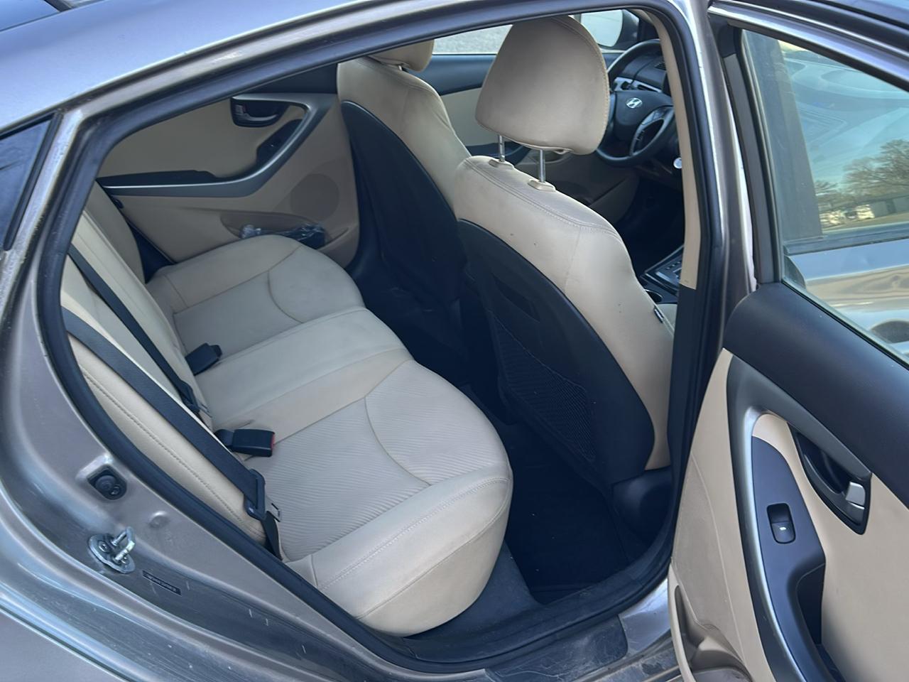 Hyundai Elantra Limited 2013