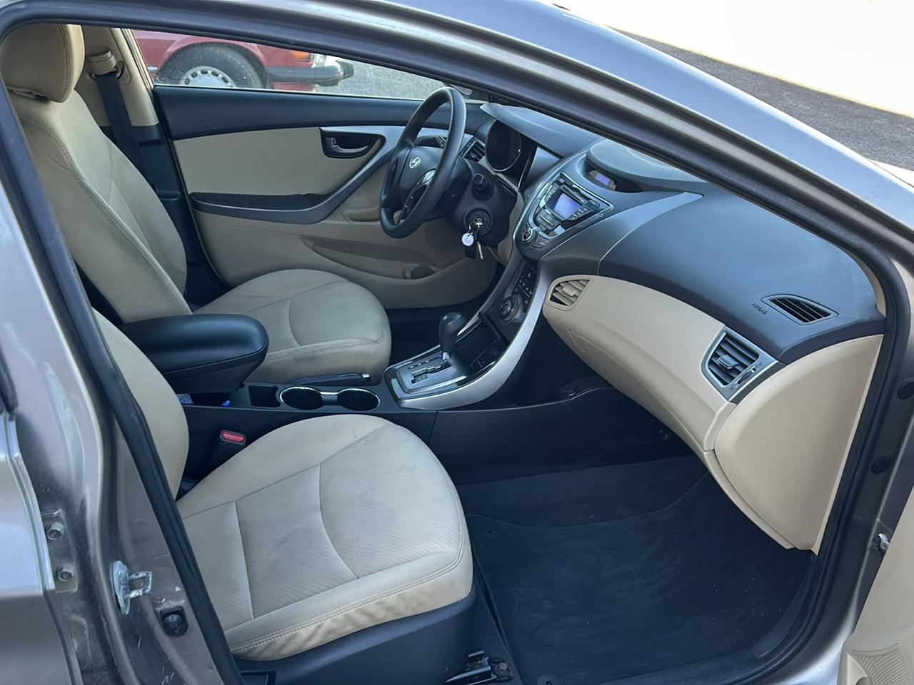 Hyundai Elantra Limited 2013