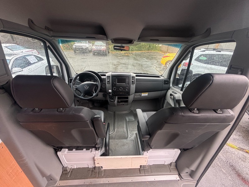 Mercedes-Benz Sprinter 2500 144-in. WB 2016 Mercedes-Benz Sprinter 2500 144-in. WB 2016