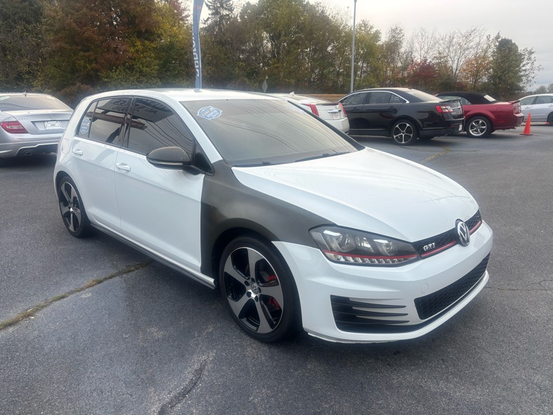 Volkswagen Golf GTI S 6M 4-Door 2017 Volkswagen Golf GTI S 6M 4-Door 2017