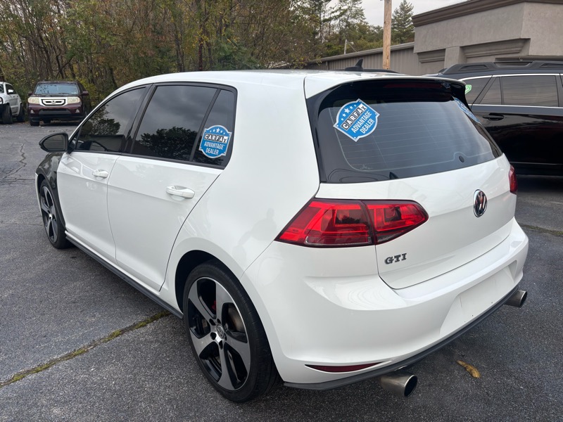 Volkswagen Golf GTI S 6M 4-Door 2017 Volkswagen Golf GTI S 6M 4-Door 2017