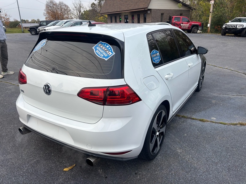 Volkswagen Golf GTI S 6M 4-Door 2017 Volkswagen Golf GTI S 6M 4-Door 2017
