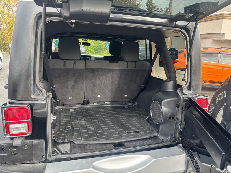 Jeep Wrangler Unlimited Rubicon 4WD 2011 Jeep Wrangler Unlimited Rubicon 4WD 2011