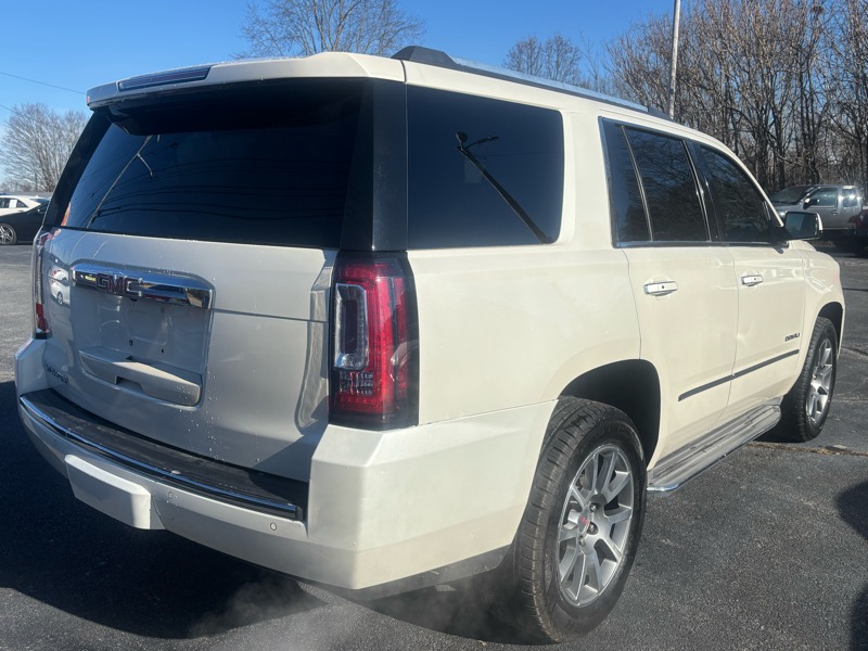 GMC Yukon Denali 4WD 2015