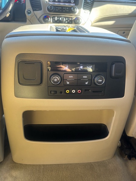 GMC Yukon Denali 4WD 2015