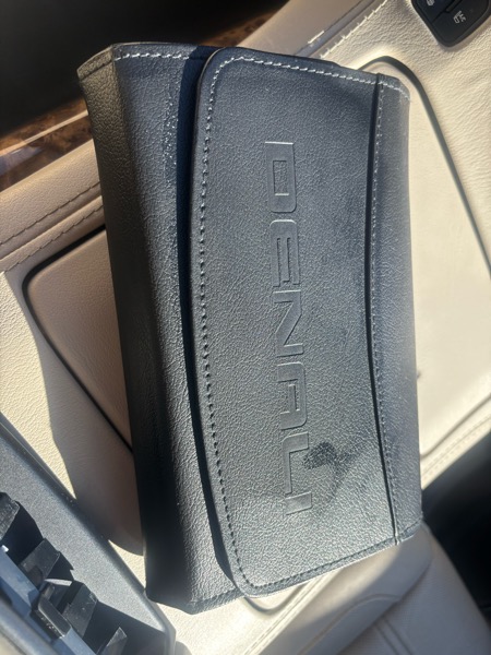 GMC Yukon Denali 4WD 2015