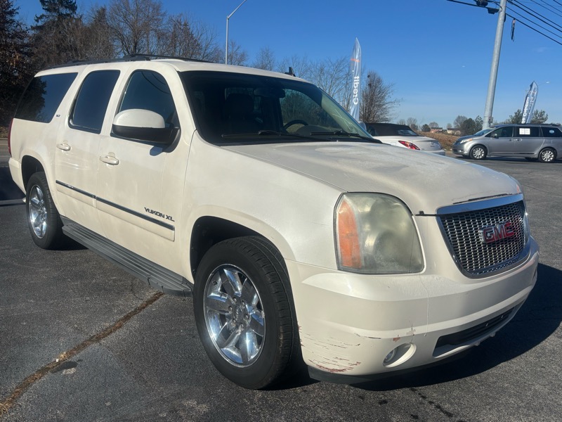 GMC Yukon XL SLT-1 1/2 Ton 2WD 2012
