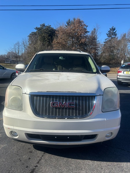 GMC Yukon XL SLT-1 1/2 Ton 2WD 2012
