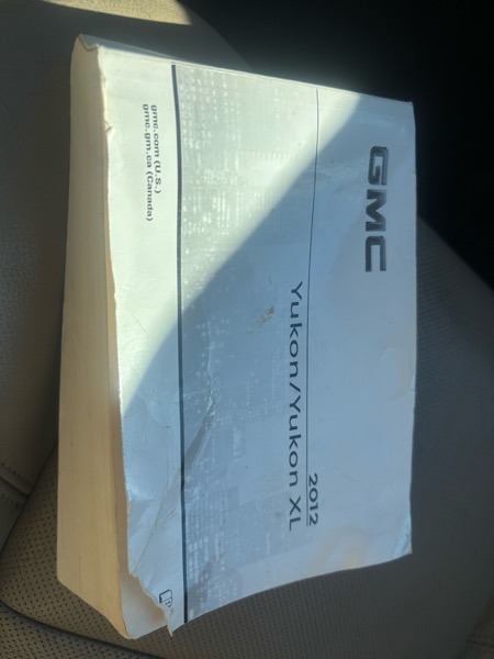 GMC Yukon XL SLT-1 1/2 Ton 2WD 2012