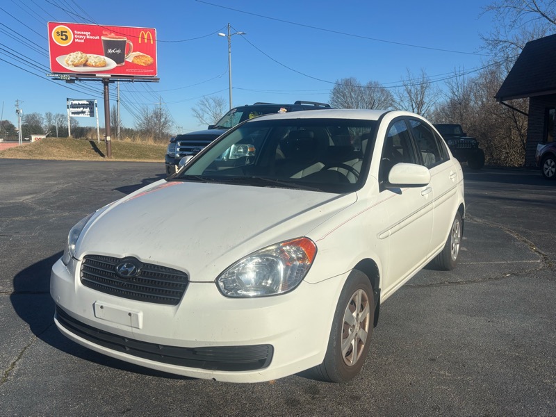 2010 Hyundai Accent GLS 4-Door