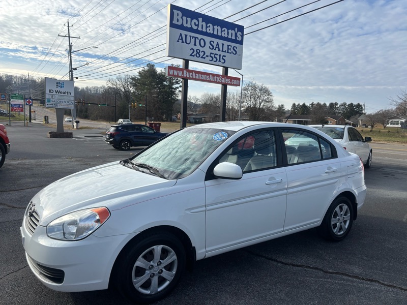 2010 Hyundai Accent GLS 4-Door