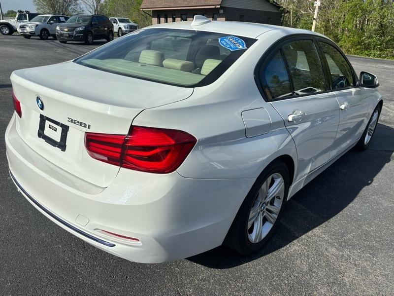 BMW 3-Series 328i Sedan 2016