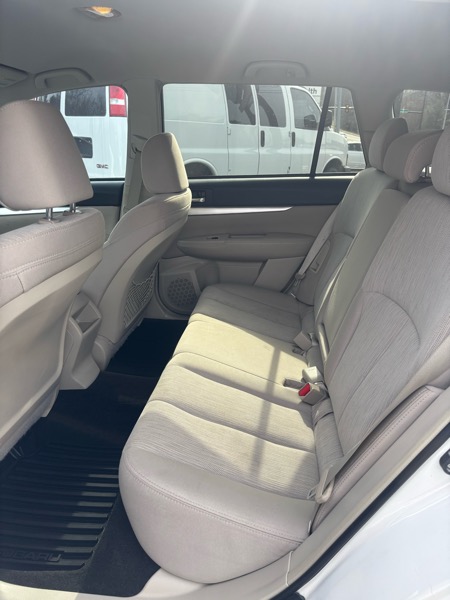 Subaru Outback 2.5i Premium 2013