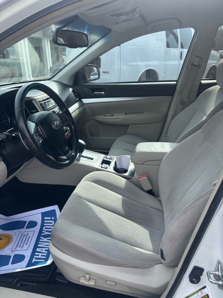 Subaru Outback 2.5i Premium 2013