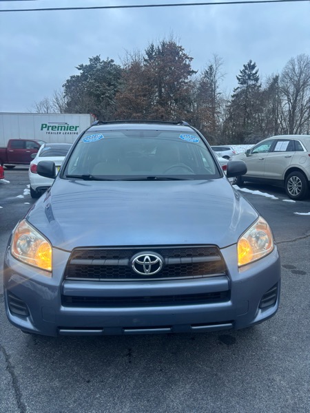 Toyota RAV4 Base I4 4WD 2012