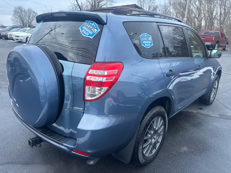 Toyota RAV4 Base I4 4WD 2012