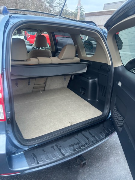 Toyota RAV4 Base I4 4WD 2012