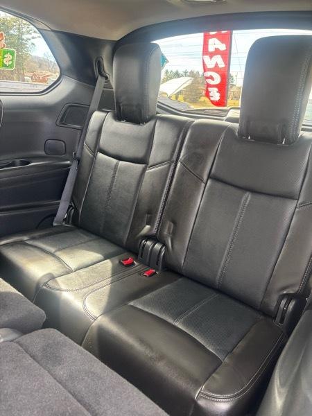 Nissan Pathfinder Platinum 4D SUV 4WD 2013