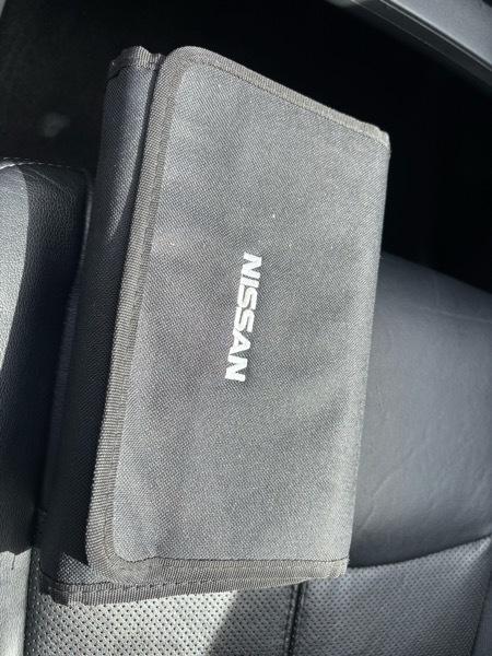 Nissan Pathfinder Platinum 4D SUV 4WD 2013