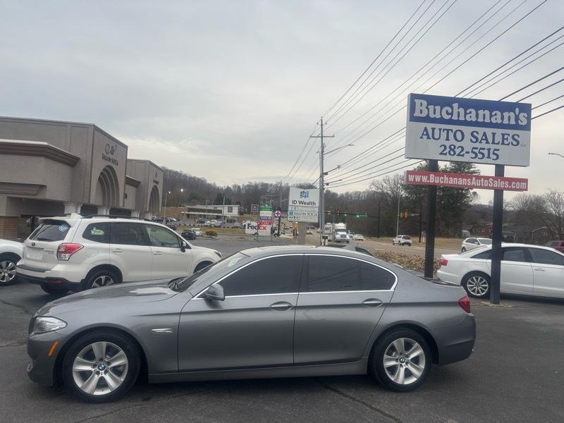 BMW 5-Series 528i 2011