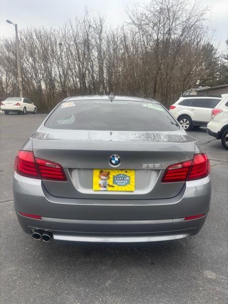 BMW 5-Series 528i 2011