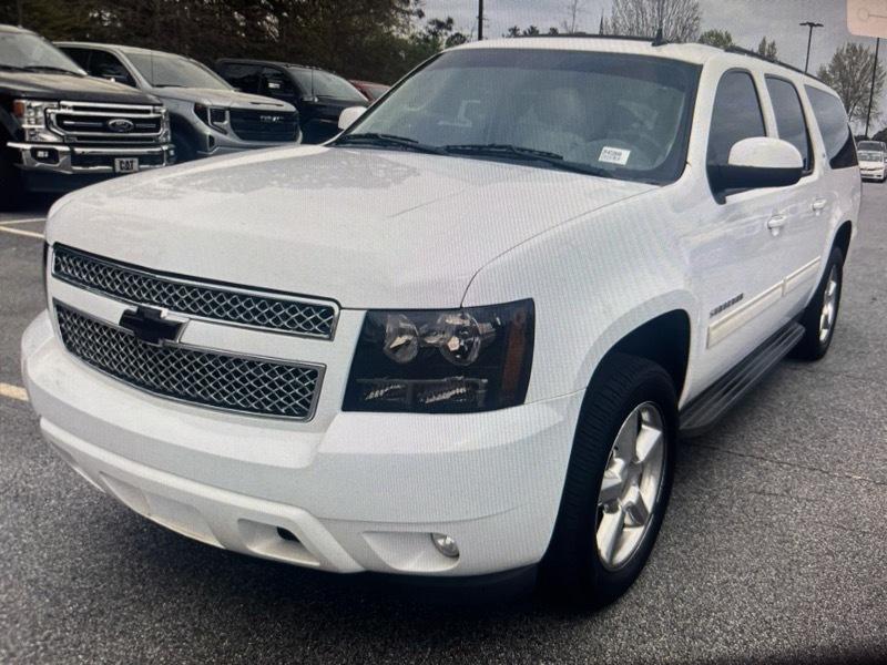 2014 Chevrolet Suburban LT 1500 2WD