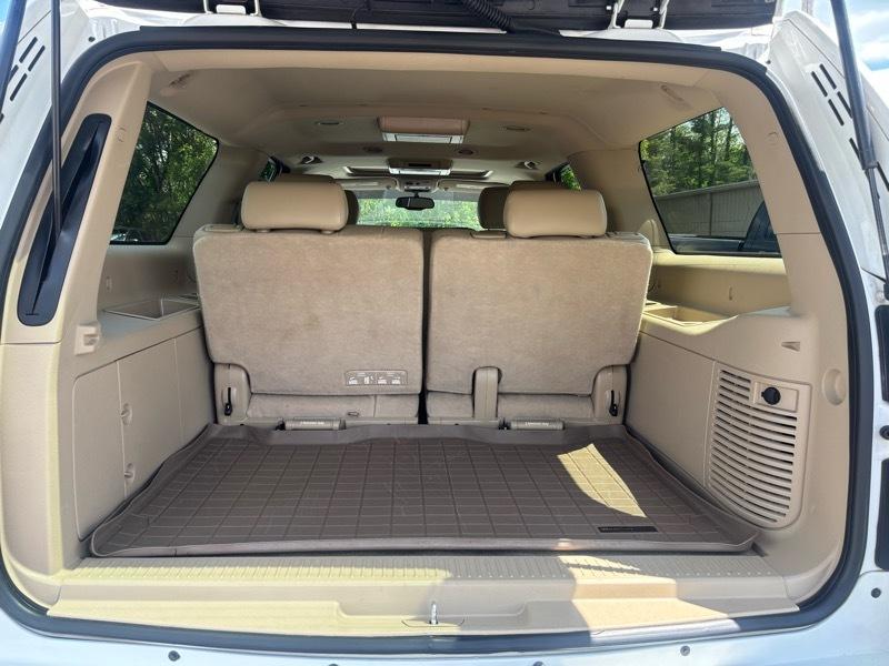 Chevrolet Suburban LT 1500 2WD 2014